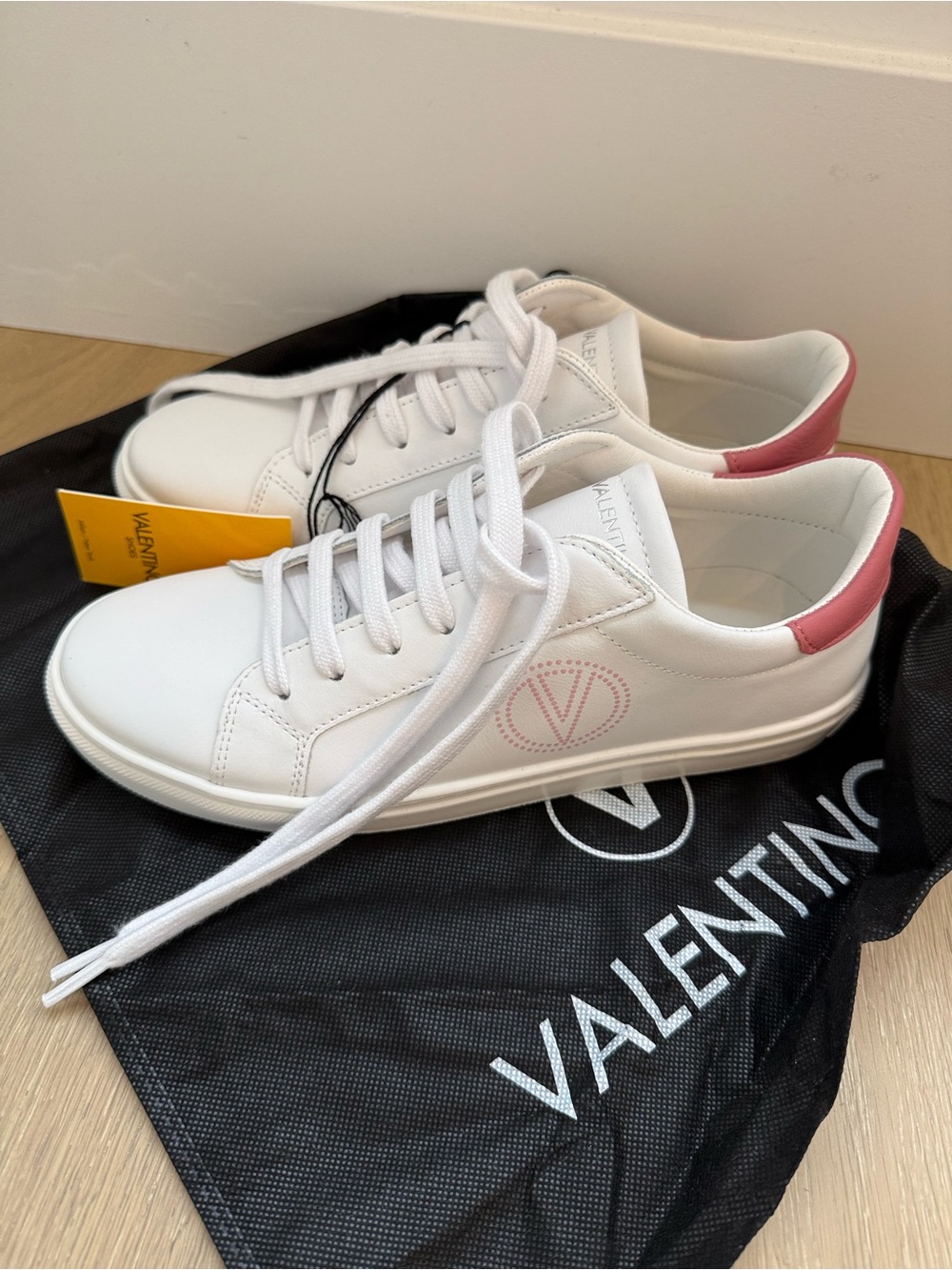 Mario Valentino White Leather Low-Top Sneakers with Pink Heel Tab